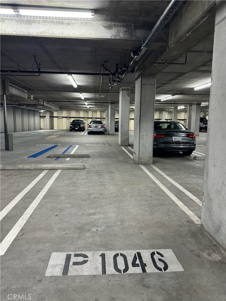 https://media.crmls.org/medias/b82a7b46-593b-4191-81bb-1f47c01ff5c6.jpg?preset=X-Large