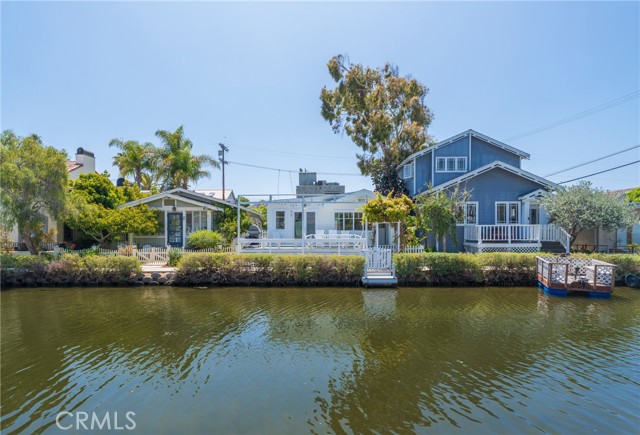 Detail Gallery Image 29 of 48 For 410 Carroll Canal, Venice,  CA 90291 - 3 Beds | 2 Baths