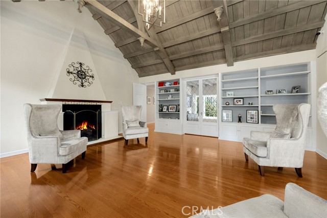 Detail Gallery Image 9 of 55 For 3310 Yorkshire Rd, Pasadena,  CA 91107 - 3 Beds | 3/1 Baths