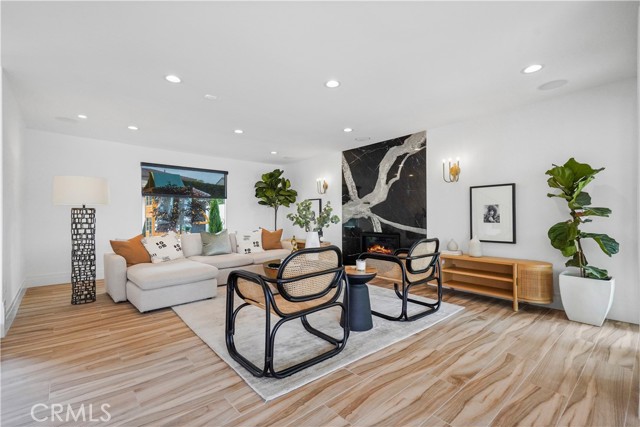 B82b6116 3a5e 43ec A4bc 62256abf1d5f