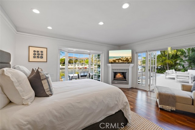 Detail Gallery Image 22 of 68 For 218 Evening Star Ln, Newport Beach,  CA 92660 - 5 Beds | 3/1 Baths