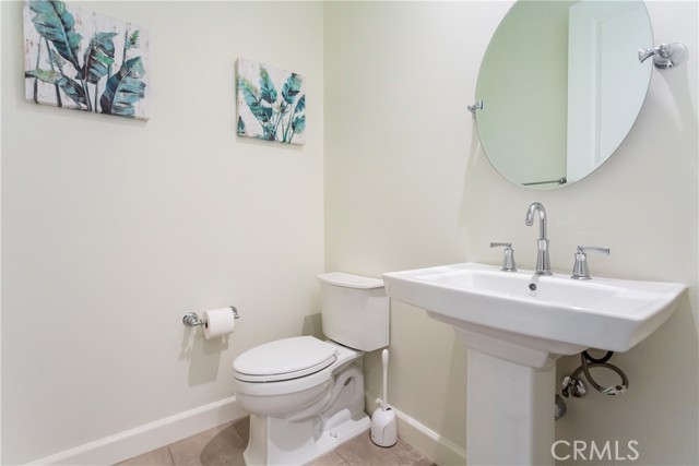 Detail Gallery Image 10 of 51 For 108 Hargrove, Irvine,  CA 92620 - 4 Beds | 2/1 Baths