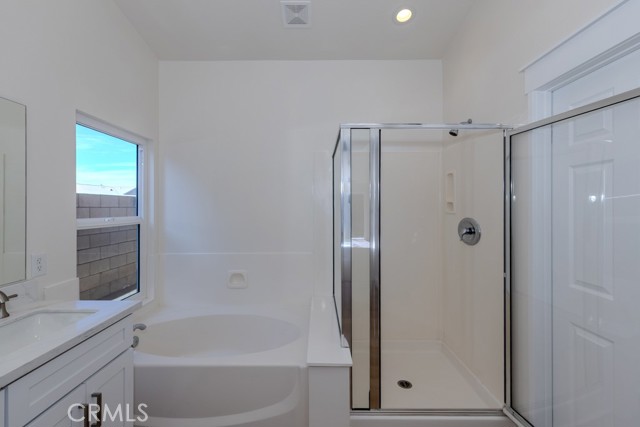 MLS #OC25164195 image #33