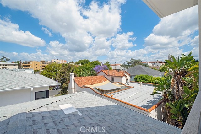 Detail Gallery Image 28 of 33 For 822 S Plymouth #4,  Los Angeles,  CA 90005 - 4 Beds | 3/1 Baths