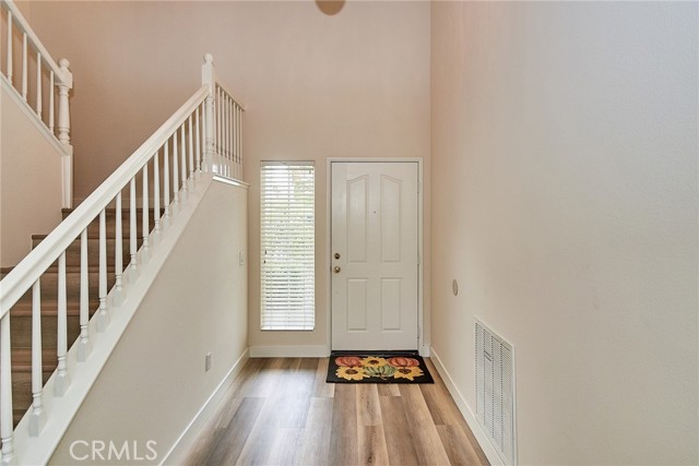 Detail Gallery Image 2 of 32 For 40223 Sequoia St, Murrieta,  CA 92563 - 5 Beds | 3 Baths