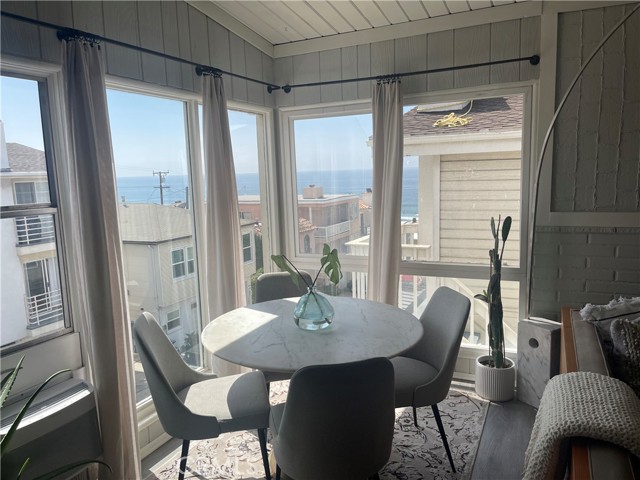 227 44th Street, Manhattan Beach, California 90266, 6 Bedrooms Bedrooms, ,3 BathroomsBathrooms,Residential,Sold,44th,SB23092091