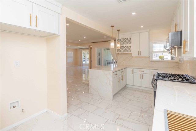 Detail Gallery Image 13 of 44 For 536 Myrtle St, Glendale,  CA 91203 - 2 Beds | 2 Baths