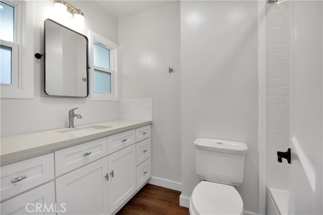 230 30th Place, Hermosa Beach CA: https://media.crmls.org/medias/b8310ceb-ac24-43d0-9be8-01f6af898d98.jpg