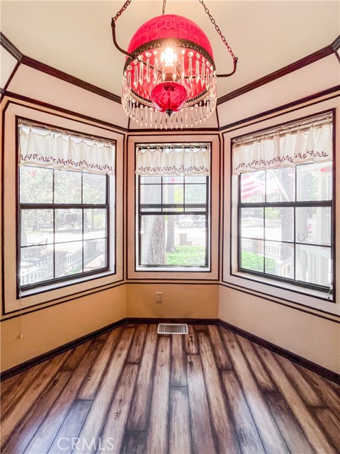 1125 Hemlock Lane, Big Bear City CA: https://media.crmls.org/medias/b8315138-a076-47fc-beeb-55308a999665.jpg