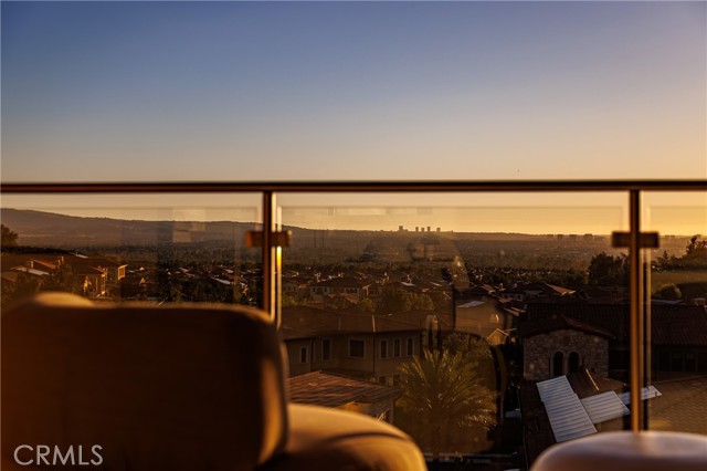 Detail Gallery Image 32 of 71 For 170 Leafy Pass, Irvine,  CA 92602 - 5 Beds | 5/1 Baths