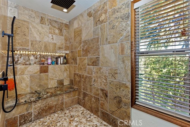 Detail Gallery Image 18 of 29 For 1213 Jungfrau Dr, Crestline,  CA 92325 - 4 Beds | 2/1 Baths