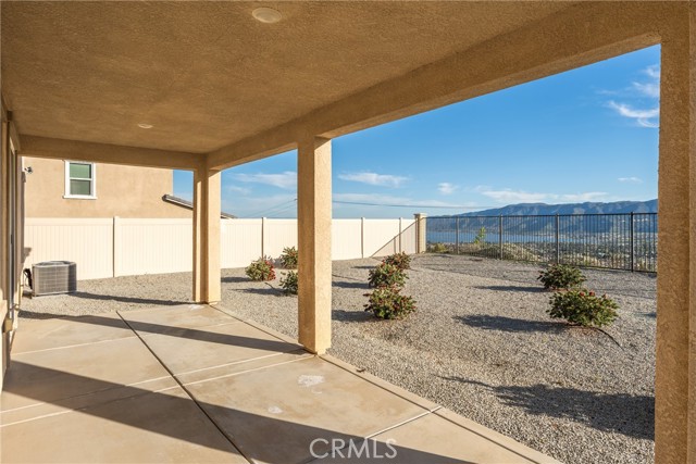 Detail Gallery Image 36 of 46 For 4011 Elderberry, Lake Elsinore,  CA 92530 - 4 Beds | 2/1 Baths