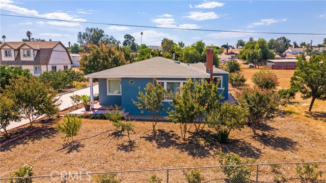 Detail Gallery Image 1 of 1 For 9502 51st St, Jurupa Valley,  CA 92509 - 3 Beds | 2 Baths