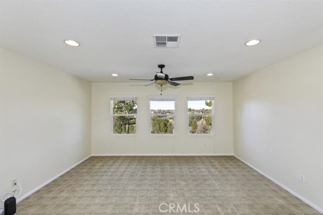 Detail Gallery Image 27 of 49 For 32856 Northshire Cir, Temecula,  CA 92592 - 4 Beds | 4 Baths