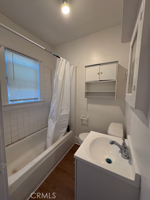 34 N Marguerita Avenue, Alhambra CA: https://media.crmls.org/medias/b83403b5-82b6-4732-8a7b-e451bdf9b1b4.jpg