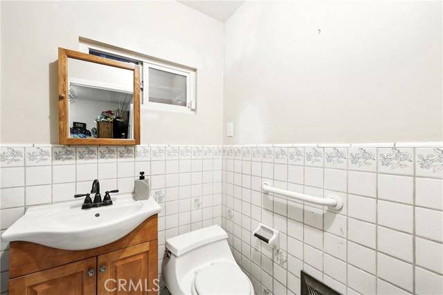 453 455 S Rowan Avenue, Los Angeles CA: https://media.crmls.org/medias/b8347316-1c78-4865-9063-a98b1061d63b.jpg