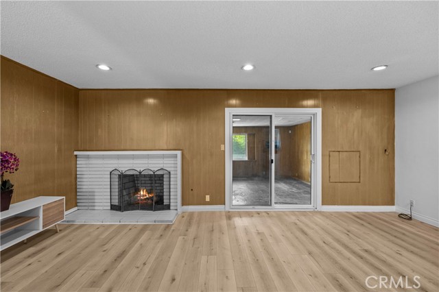 Detail Gallery Image 4 of 42 For 1021 S Lolita, West Covina,  CA 91791 - 4 Beds | 3 Baths