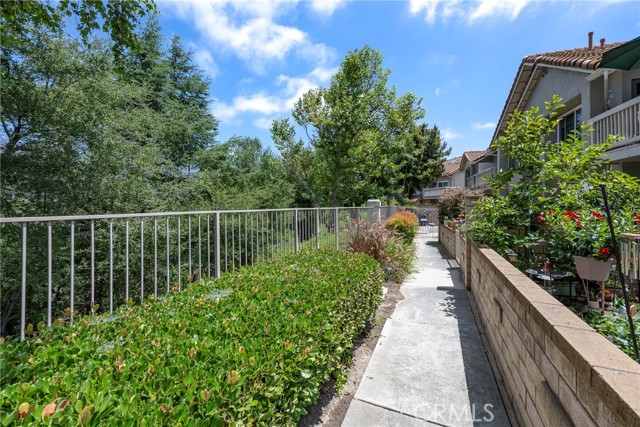 28987 Canyon Ridge Drive, Trabuco Canyon CA: https://media.crmls.org/medias/b834c571-2912-4ee6-9fdf-0ab66cf2bd5d.jpg