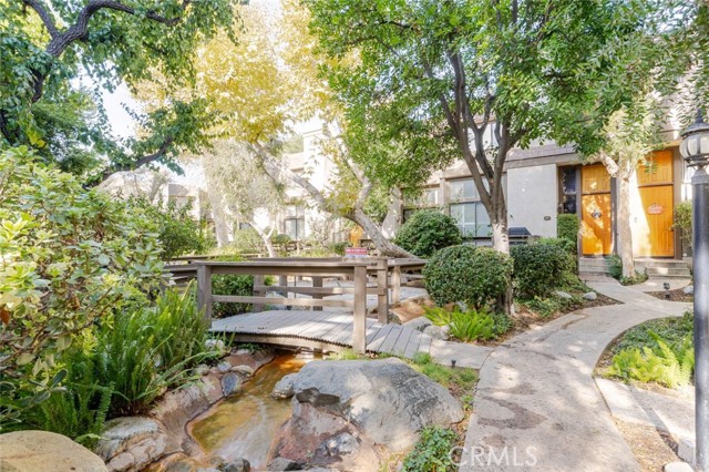 Detail Gallery Image 32 of 38 For 9000 Vanalden Ave #117,  Northridge,  CA 91324 - 3 Beds | 3 Baths