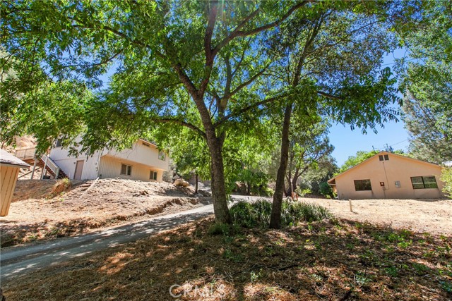 9031 Tassajara Creek Road, Santa Margarita CA: https://media.crmls.org/medias/b834e619-17f4-4b93-bda6-789769cb3a09.jpg