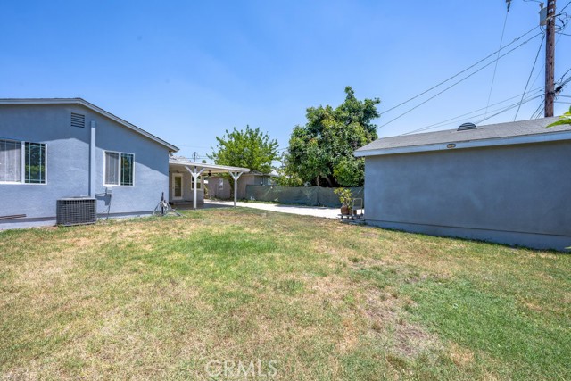 328 Joella Street, Monrovia CA: https://media.crmls.org/medias/b8350ec9-30d1-4d5c-a973-781bc9a26414.jpg