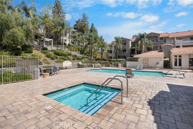 1995 Las Colinas Circle, Corona CA: https://media.crmls.org/medias/b83550f4-38ee-409a-9655-20f5670f16b0.jpg