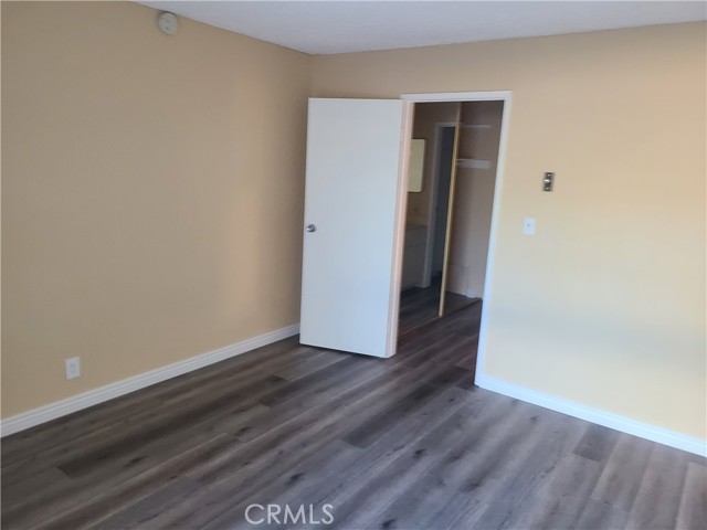 5585 E Pacific Coast, Long Beach CA: https://media.crmls.org/medias/b836dcfc-577f-46b0-b906-984788de9ecf.jpg