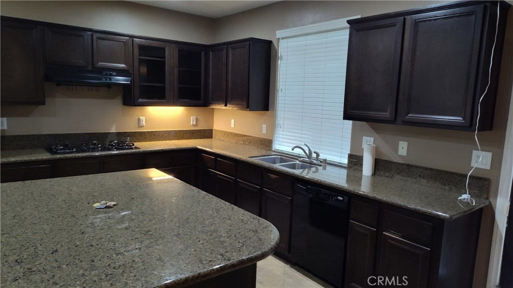 MLS #OC25145929 img 5