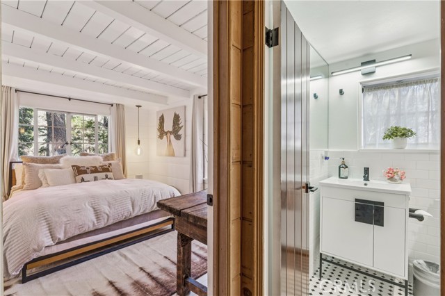 Detail Gallery Image 37 of 69 For 840 Coyote Walk, Lake Arrowhead,  CA 92352 - 4 Beds | 3 Baths