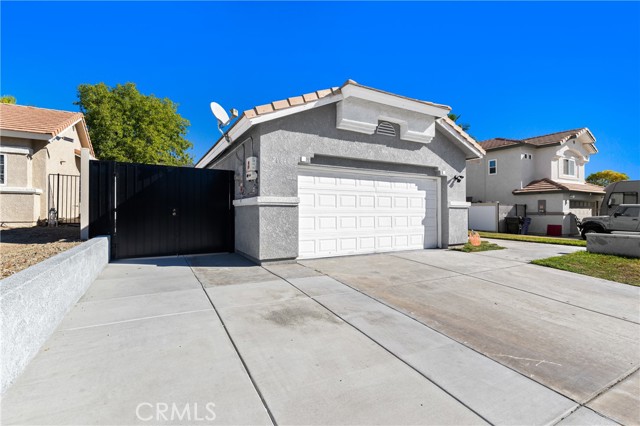2664 W White Pine, San Bernardino CA: https://media.crmls.org/medias/b837bad0-9033-4cb3-8998-69cb9161b5b8.jpg