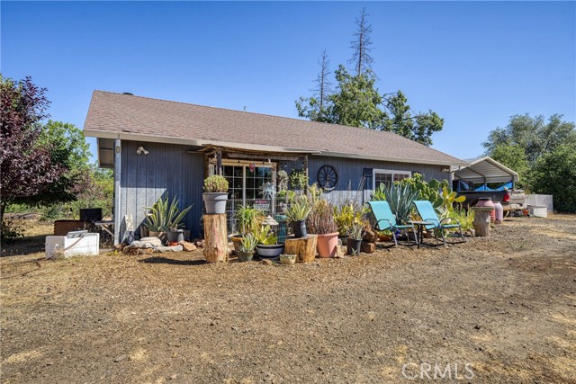 15000 Gray Pine Road, Lower Lake CA: https://media.crmls.org/medias/b8380b50-fa3f-482d-9e97-357eb562686e.jpg