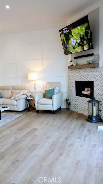 Detail Gallery Image 6 of 37 For 16276 Pacific Cir, Huntington Beach,  CA 92649 - 3 Beds | 5/1 Baths