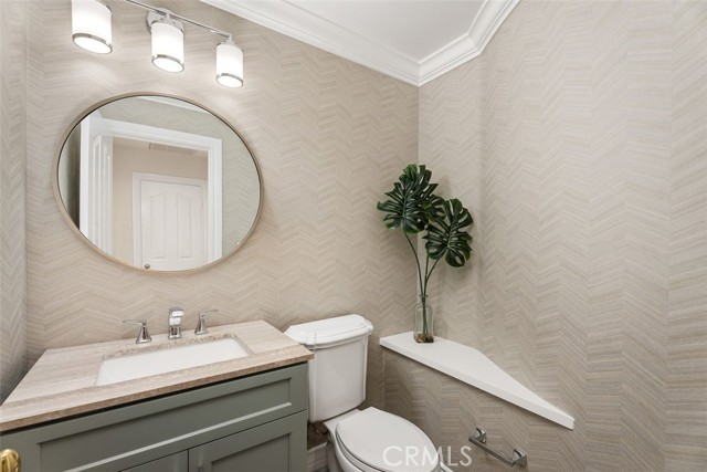 Detail Gallery Image 13 of 44 For 31 Cape Andover, Newport Beach,  CA 92660 - 4 Beds | 3/1 Baths