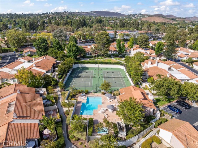 2095 Wetstone Court, Thousand Oaks CA: https://media.crmls.org/medias/b838785e-bfc8-4007-8a6d-c0782c855365.jpg