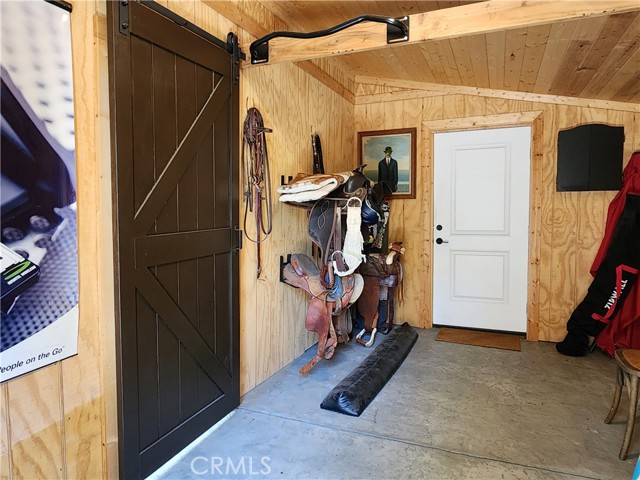 Detail Gallery Image 23 of 27 For 23747 Oakfield Rd, Hidden Hills,  CA 91302 - 5 Beds | 3/1 Baths