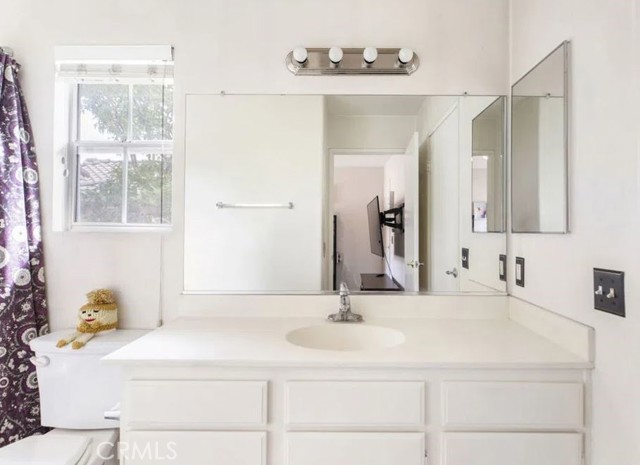 Detail Gallery Image 26 of 43 For 25323 Bayside Pl, Harbor City,  CA 90710 - 3 Beds | 2/1 Baths