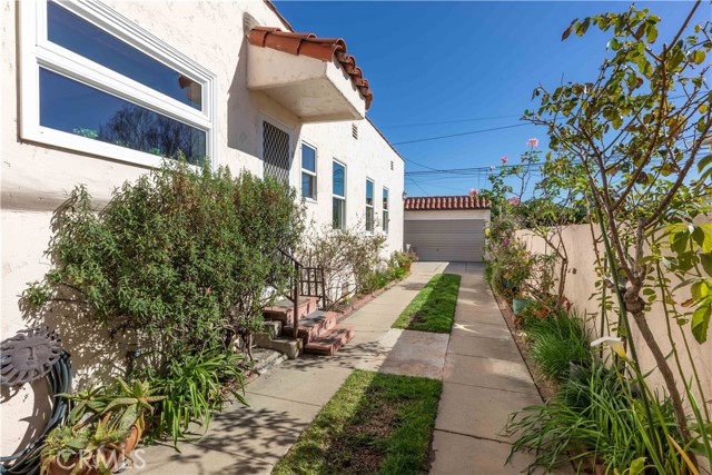 Image 26 of 35 For 3730 Walnut Avenue