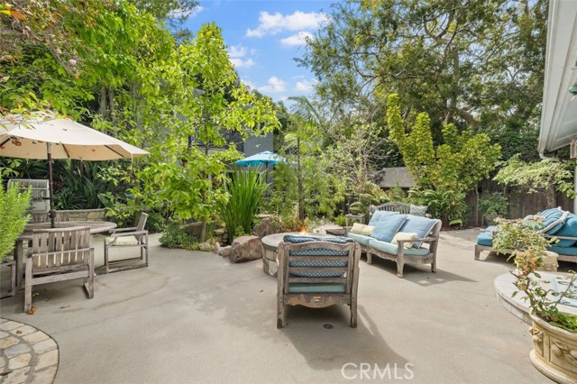 668 Bienveneda Avenue photo 5