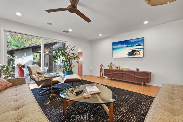 Detail Gallery Image 21 of 52 For 4123 North Virginia Road, Long Beach,  CA 90807 - 3 Beds | 2 Baths