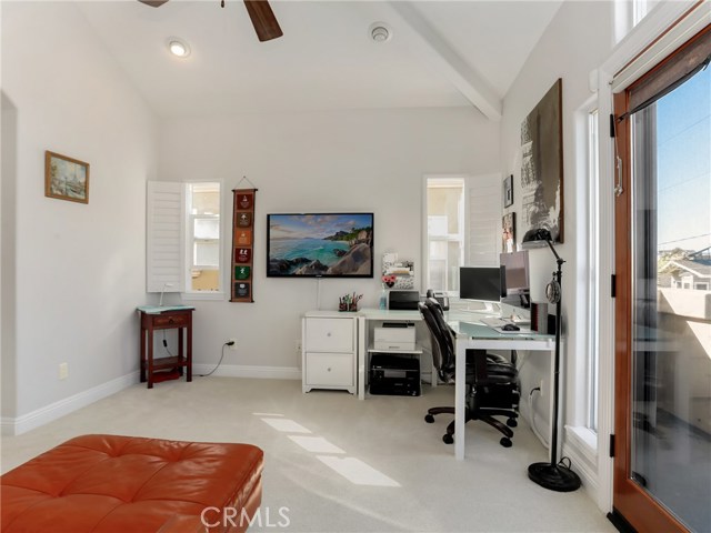 1728 Haynes Lane, Redondo Beach, California 90278, 4 Bedrooms Bedrooms, ,2 BathroomsBathrooms,Residential,Sold,Haynes,SB17237619