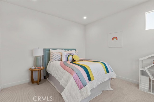 3930 E Crisanta Privado, Ontario CA: https://media.crmls.org/medias/b83bc434-e4a7-4482-bf85-29c09e0b1531.jpg