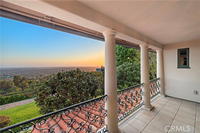 property-img