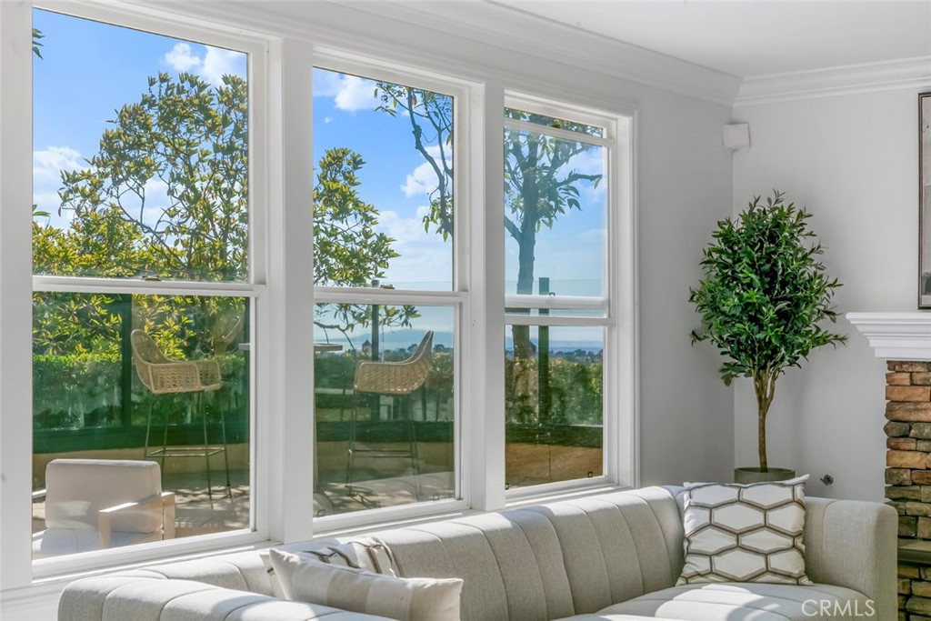 MLS #OC25237123 image #9