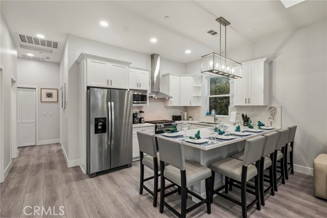 2217 Estribo Drive, Rolling Hills Estates CA: https://media.crmls.org/medias/b83c9702-935f-4996-b0a6-62f9d2bd2d7e.jpg