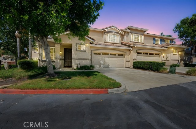 Front Image Thumbnail for CROC25198088