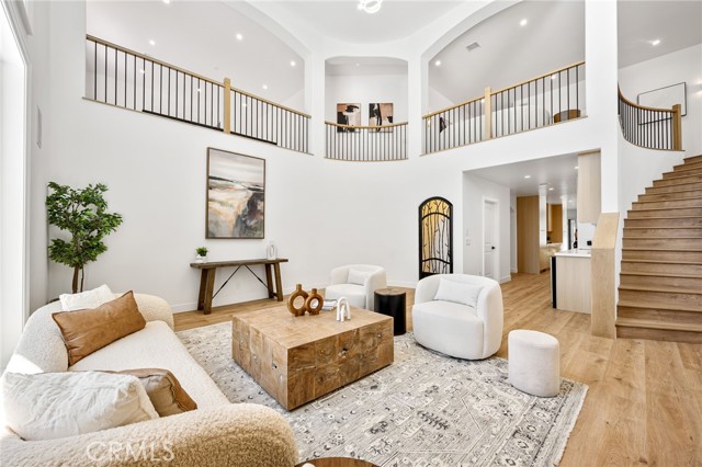 14257 Chandler Boulevard photo 13
