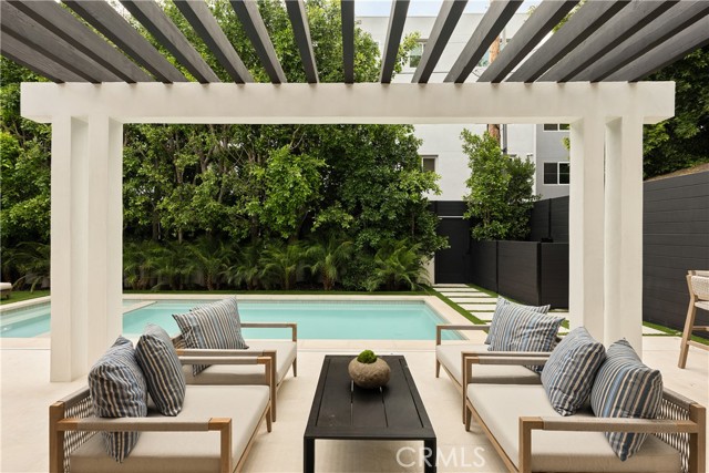 Detail Gallery Image 14 of 43 For 4211 Agnes Ave, Studio City,  CA 91604 - 4 Beds | 4/1 Baths