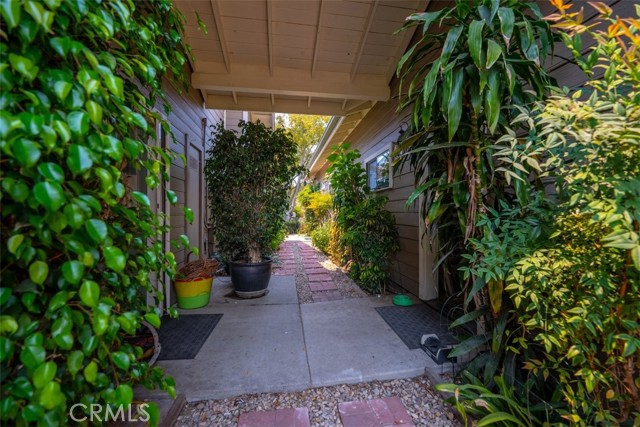 1685 Corbett Highlands Place, Arroyo Grande CA: https://media.crmls.org/medias/b83e2634-08a3-4d49-a6b2-46ea0ff7d181.jpg