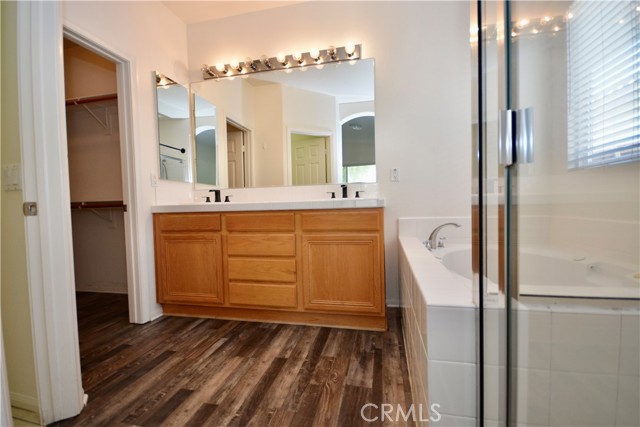 31105 Sunningdale Drive, Temecula CA: https://media.crmls.org/medias/b83e67c5-daa1-4c19-9f28-a94e9c7867ad.jpg