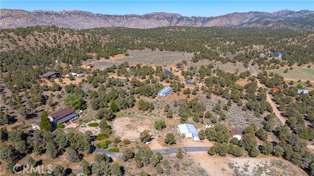 Detail Gallery Image 11 of 43 For 1131 Kickapoo Ct, Big Bear City,  CA 92314 - 3 Beds | 3/1 Baths